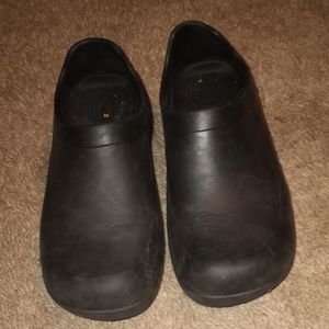 Women's non-skid shoes